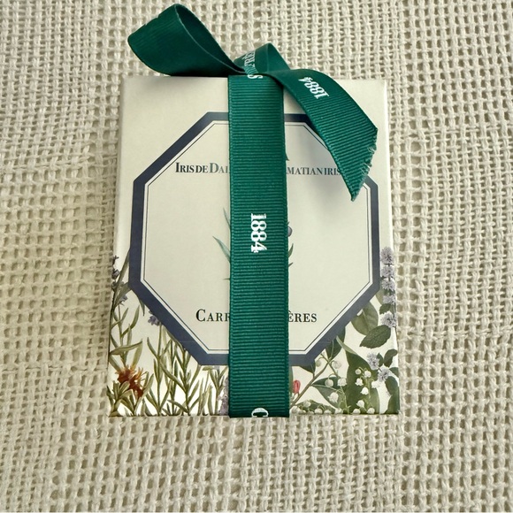 Carriere Freres Iris Luxury Candle Brand New in Box - Picture 9 of 15
